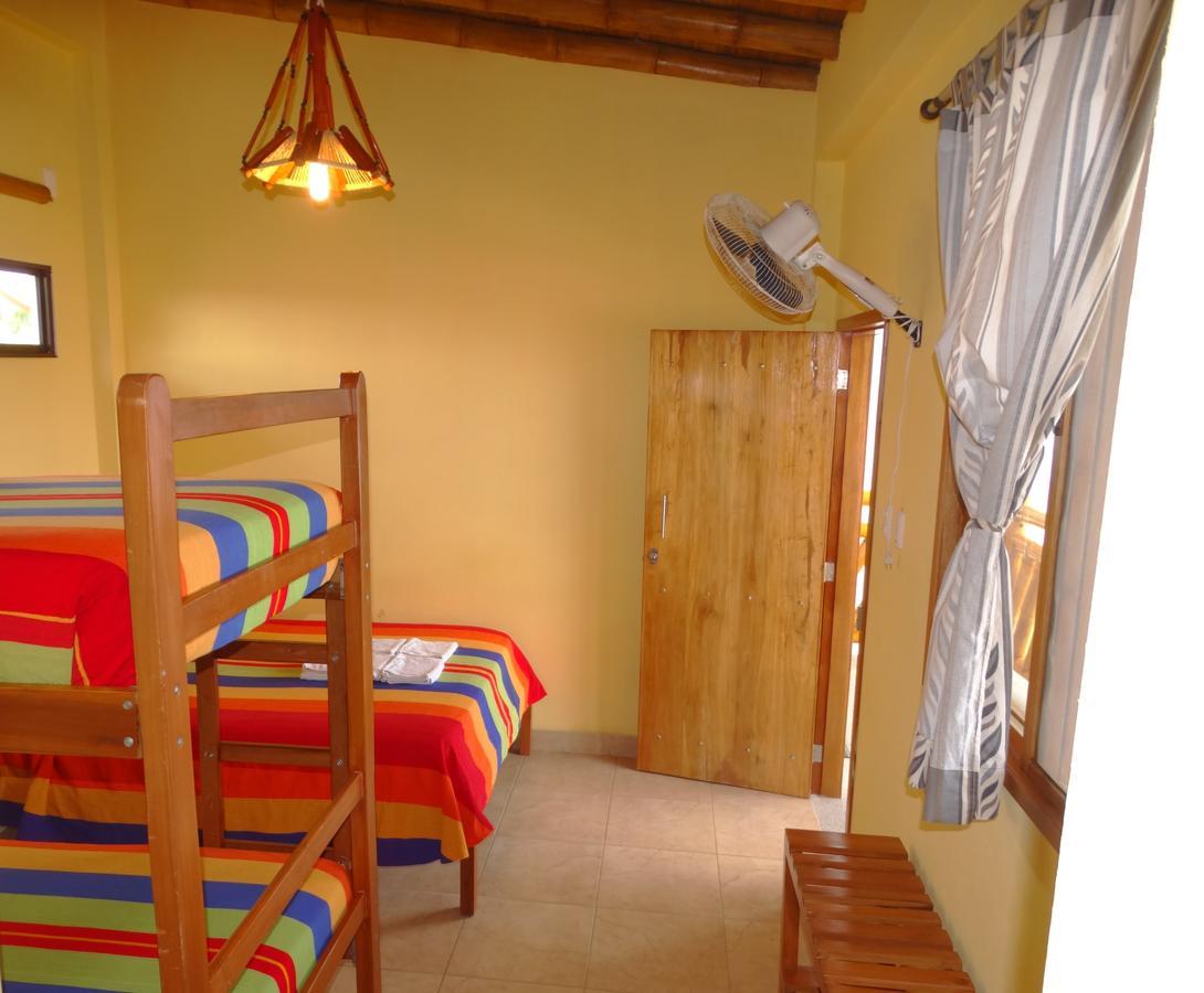 La Mariposa Hostal Olon Exterior photo